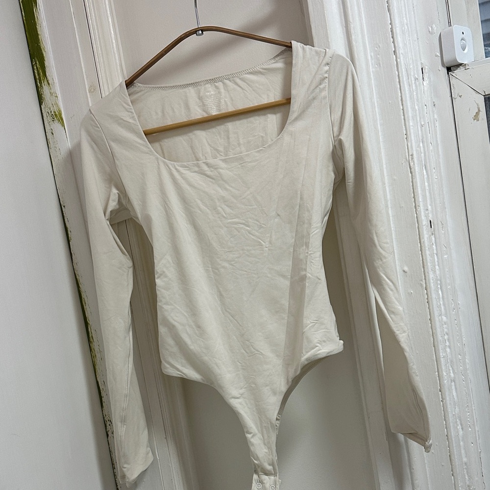 Heynuts Square Neck Cream Long Sleeve Bodysuit